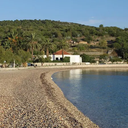 Luxury Villa With A Swimming Pool Vis - 8922 Vila Vis