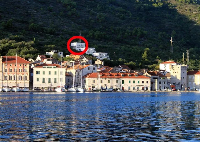 Luxury With A Swimming Pool - 8922 *