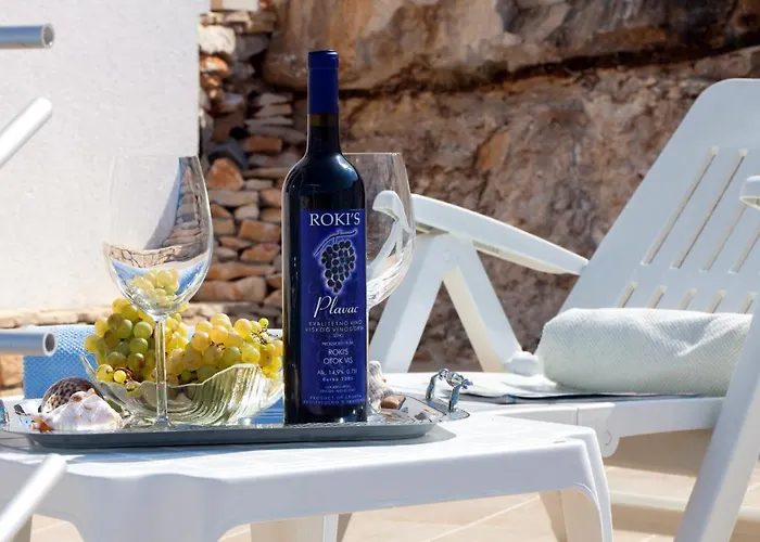 Luxury With A Swimming Pool - 8922 * Vis