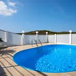 Luxury With A Swimming Pool - 8922 Vis